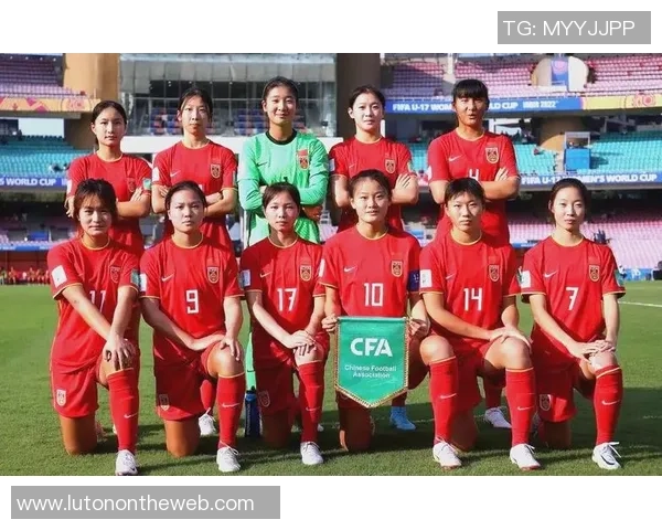中国女足足球崛起之路:拼搏精神与未来发展的双重挑战与机遇 中国女足足球崛起之路:拼搏精神与未来发展的双重挑战与机遇